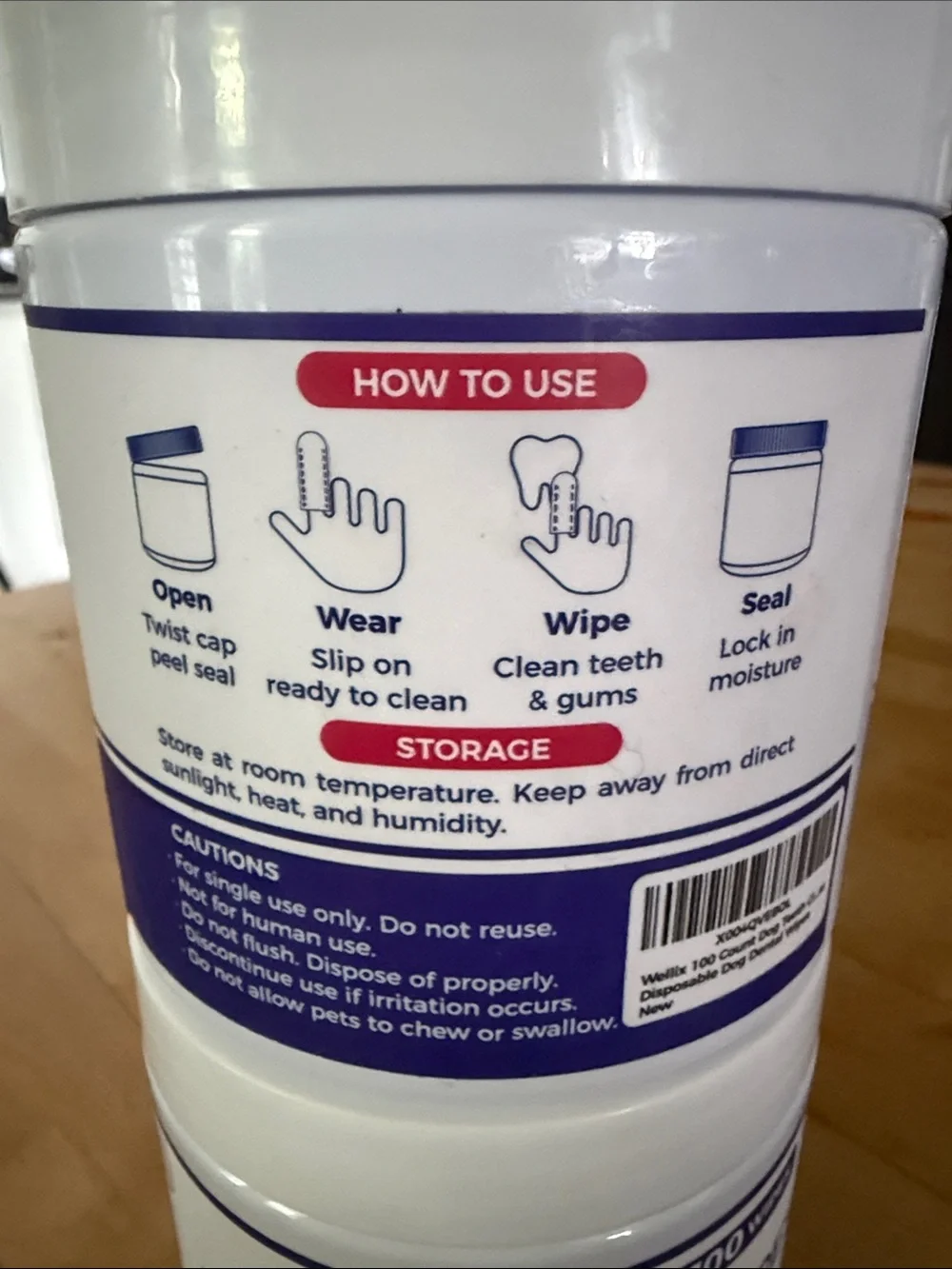 Wellix Dental Finger Wipes for Dogs and Cats. 100 wipes.